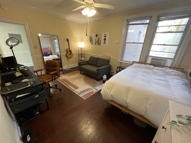 Foto del edificio - 1305 Potomac St NW