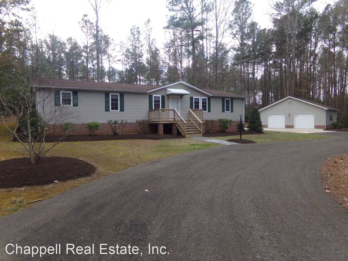 Primary Photo - 3 br, 3 bath House - 16411 South Crater Road