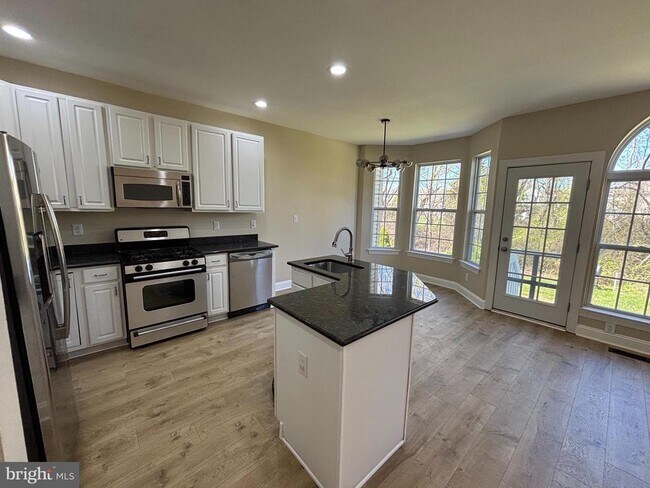 Foto del edificio - 237 Westbrook Dr