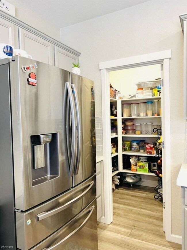 Foto del edificio - 5 br, 3 bath House - 5341 Knights Valley Lane