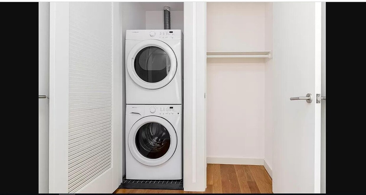 Photo - 3143 Vernon Blvd - #806