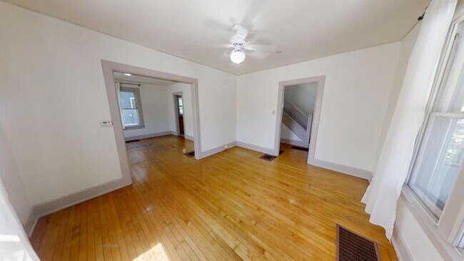 Foto del edificio - 564 S Ashley St