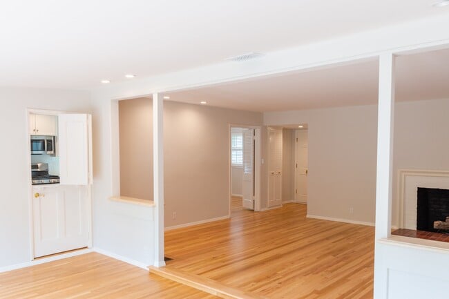 Building Photo - 3140 Sawtelle Blvd
