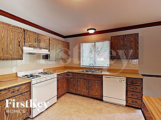 Foto del edificio - 7011 Blue Mountain Dr