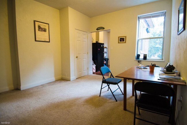 Foto del edificio - 2 br, 1 bath Townhome - 5432 Wilkins Avenue