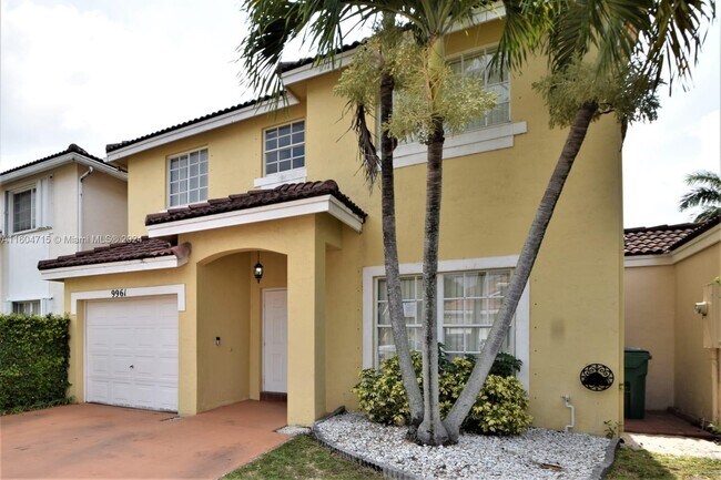 Building Photo - 9961 SW 162nd Ct