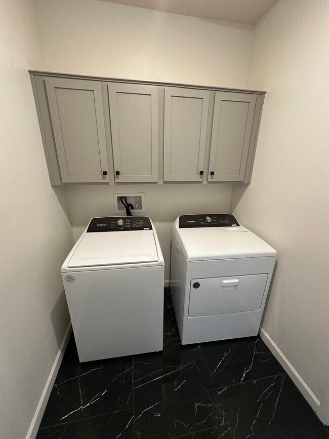 Foto del edificio - 6393 S Torden Wy