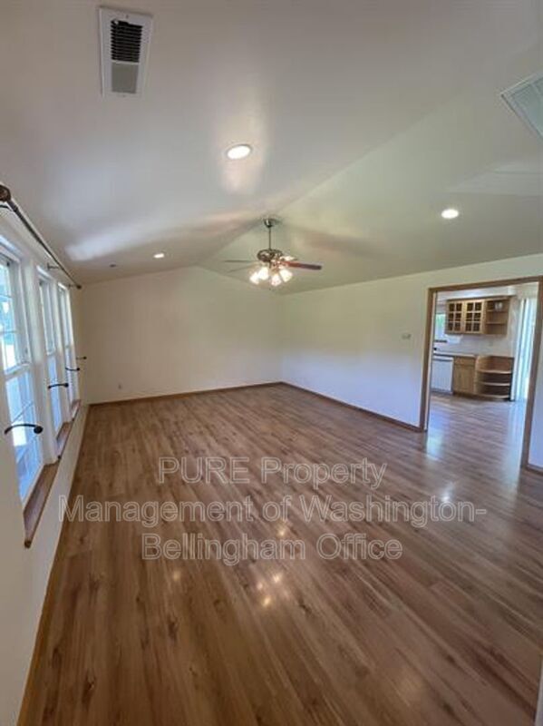 Foto del edificio - 2315 E Fir St