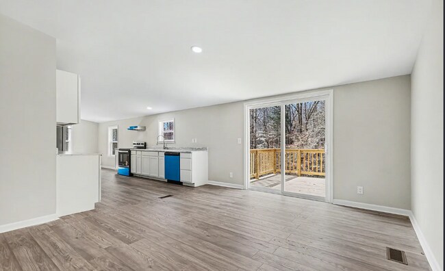 Foto del edificio - 5050 Park Creek Dr