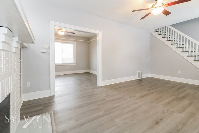 Building Photo - Beautiful 3BR 1.5BA Home