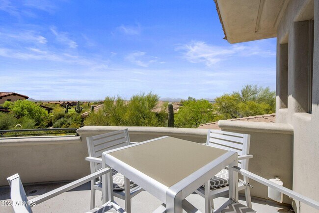 Foto del edificio - 9820 E Thompson Peak Pkwy