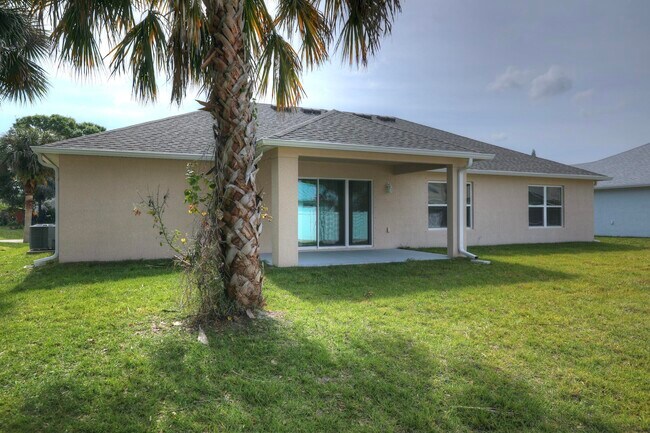 Building Photo - 661 Cavern Terrace