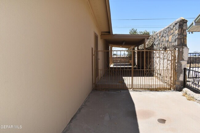 Foto del edificio - 10488 Seawood Dr