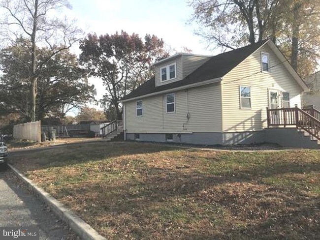 Building Photo - 131 Florence Ave