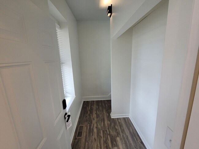 Foto del edificio - 510 W 5th St