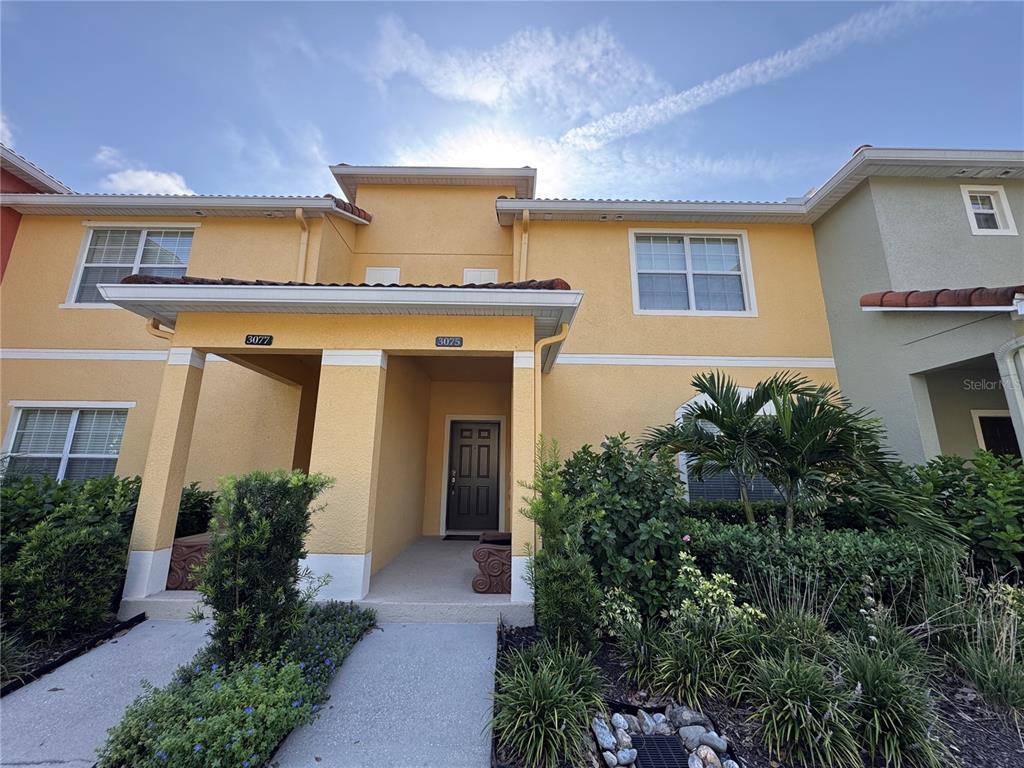 Foto principal - 3075 Beach Palm Ave