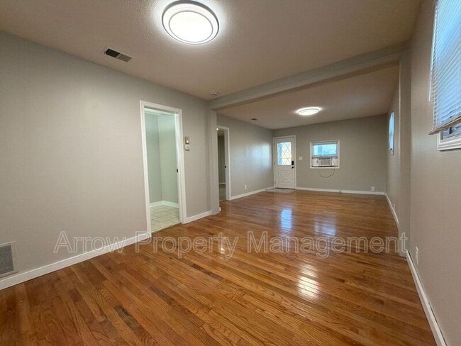 Foto del edificio - 2205 Holdrege St