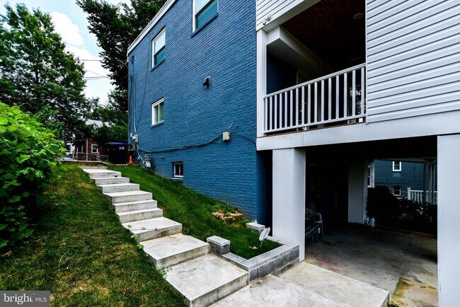 Foto del edificio - 531 Hilltop Terrace SE