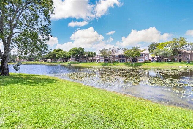 Foto del interior - Island Club - 9000 NW 28th Dr Coral Springs, FL 33065