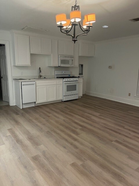 Brand New Kitchen! - 4 Shadywood Pl