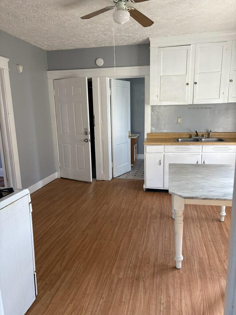 2821 E 122nd St Cleveland, OH 44120 – photo 1