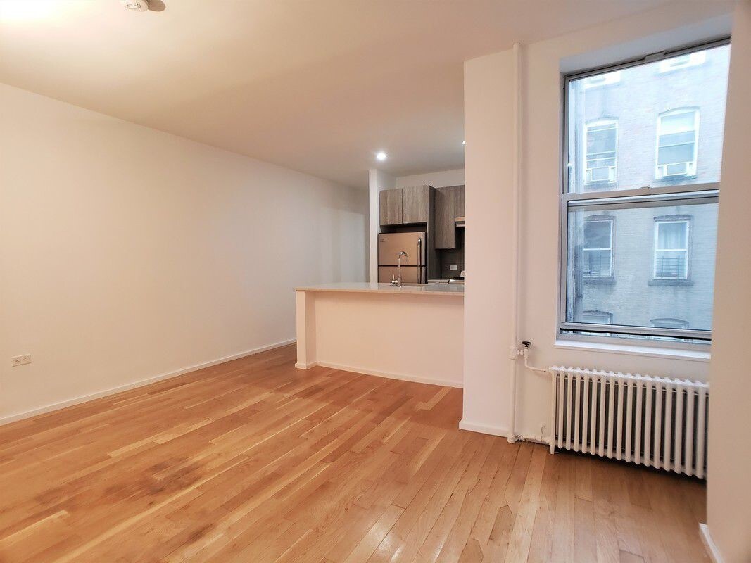 Primary Photo - 134 17th St