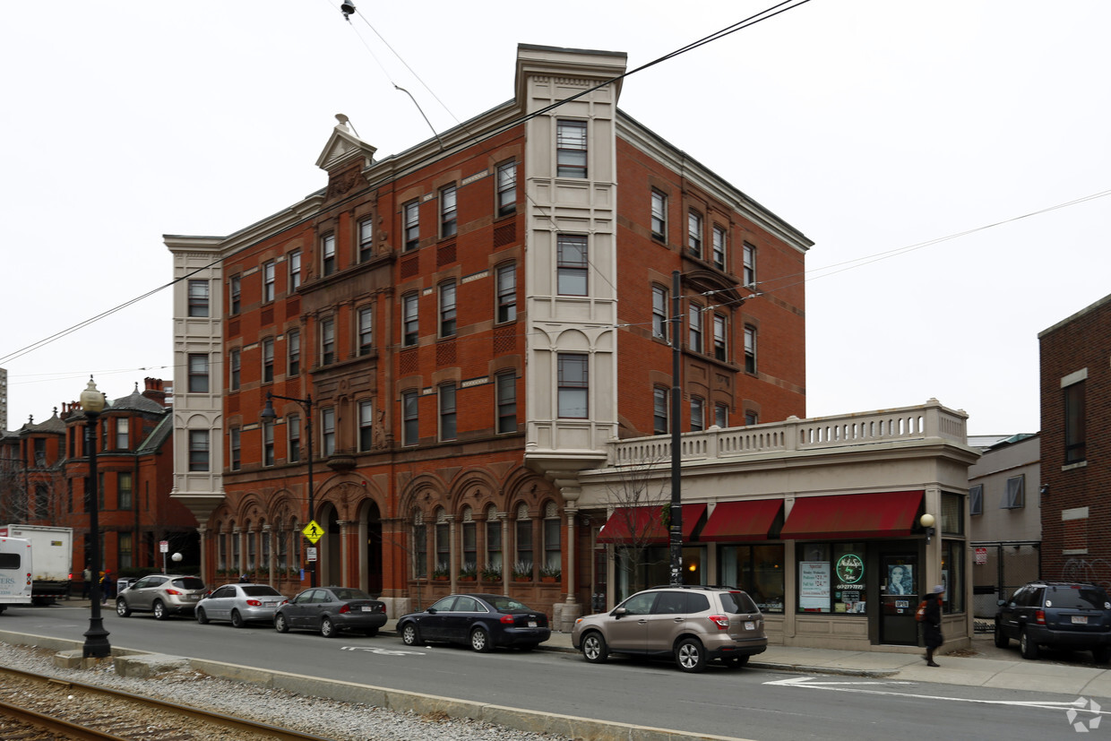 Walter Huntington Apartments - Apartments in Boston, MA