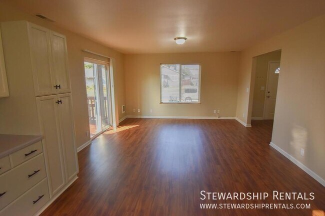 Building Photo - Hidden Gem in Junction City