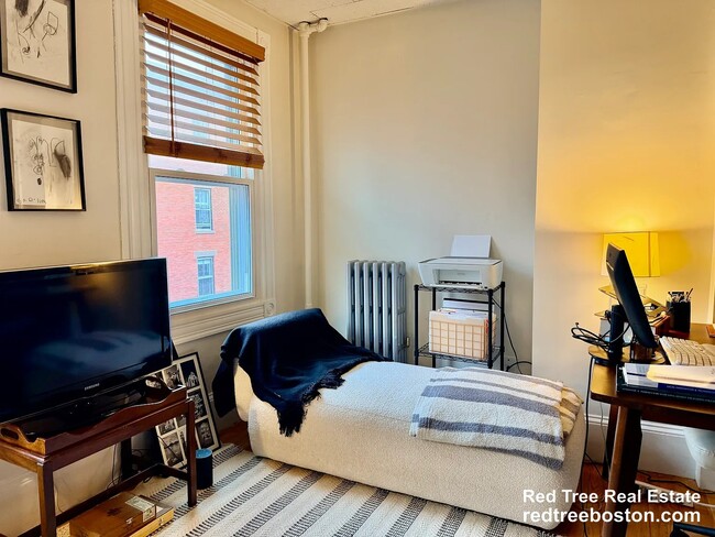 Photo - 32 Irving St Apartment