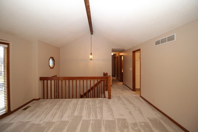 Foto del edificio - Huge 3 Bed 2.5 Bath home Overland Park