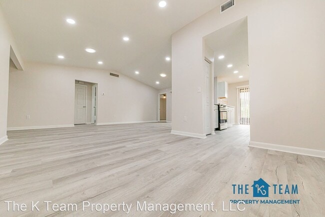 Building Photo - 2 br, 2 bath House - 3945 Cypress Landing W