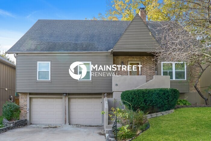 Foto principal - 5 Bedroom Pet-Friendly Home in OLATHE, KS ...