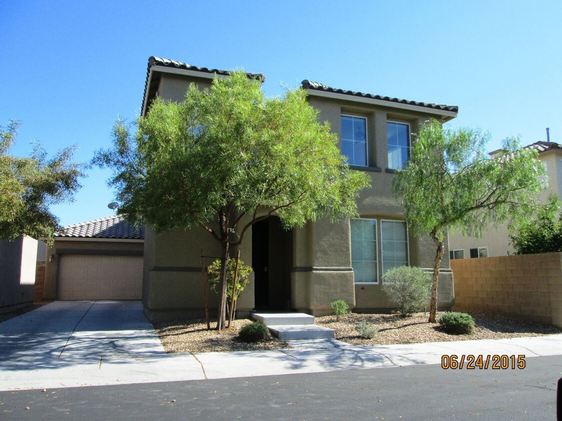 Foto principal - 3321 Umbria Gardens Ave