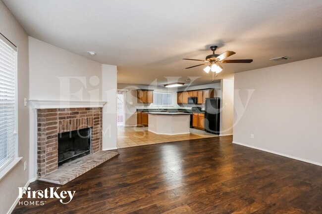 Building Photo - 8429 Star Thistle Dr