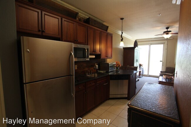 Building Photo - 2 br, 2 bath House - 430 W Glenn Suite 210