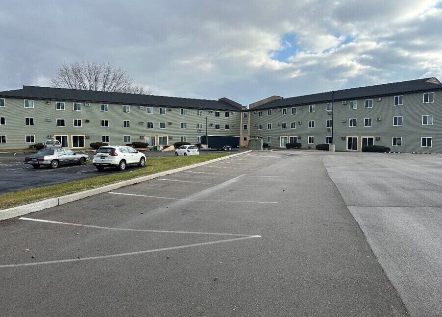 The Crossings Apartments in Connersville, IN