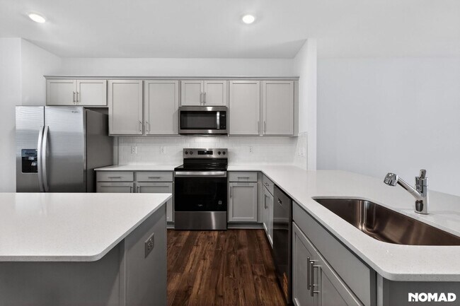 Foto del edificio - Charming 4BR Townhome in Fuquay Varina