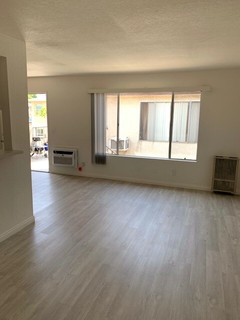 Foto del edificio - 2321 N Niagara St