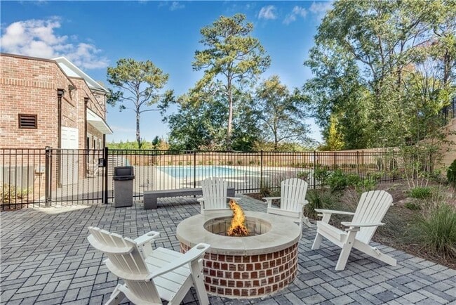 Building Photo - 501 Burton Dr