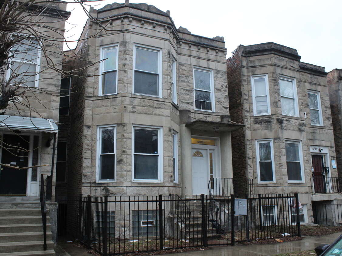 Primary Photo - 6624 S Rhodes Ave