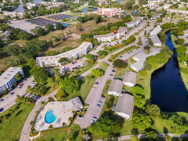 Foto del edificio - 322 Tilford O