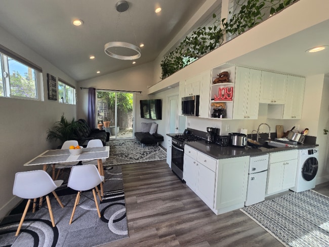 Photo - 212 Michael Ave House