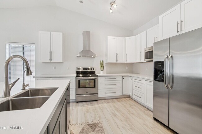 Foto del edificio - 129 N Joshua Tree Ln