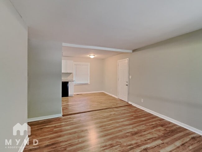 Building Photo - 502 Fairlane Cir NW