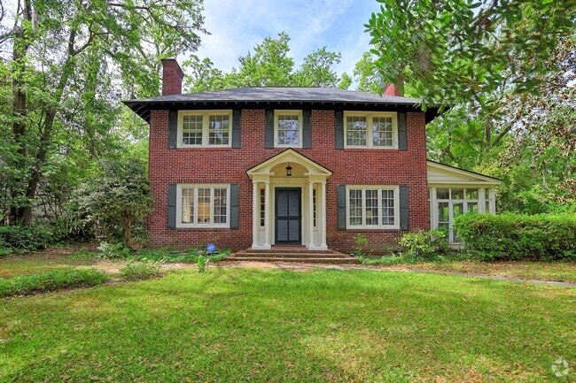 Building Photo - 315 E 45th St