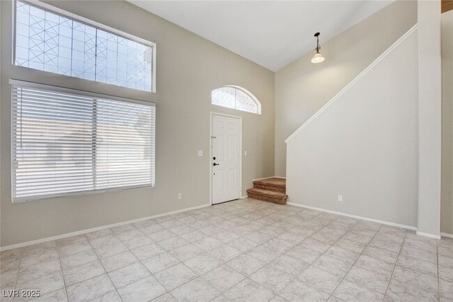 Building Photo - 9037 Trumpet Ct