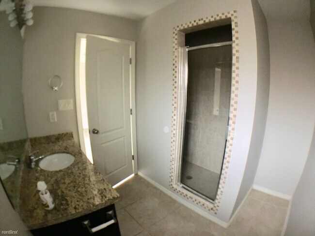 Foto del edificio - 2 br, 2 bath 4plex - 4722 N Dogwood St 2B/2B