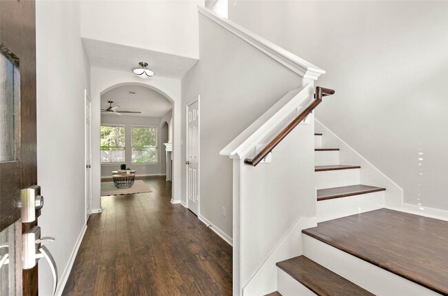 Building Photo - 139 Ledgestone Pl
