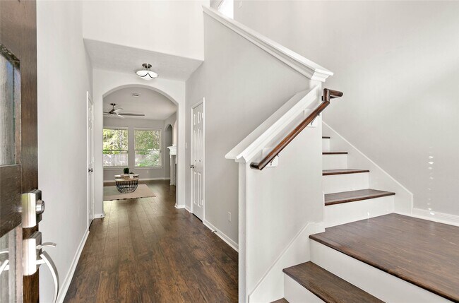 Foto del edificio - 139 Ledgestone Pl