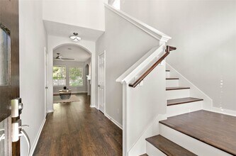 Building Photo - 139 Ledgestone Pl
